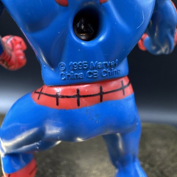 Spider-Man Action Figure 3.5" Super Hero Toy Spiderman 1995 Marvel - Picture 9 of 11